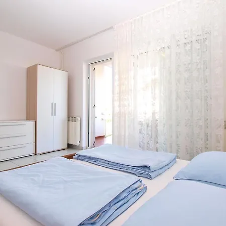 Fuer 2 Personen Ca 24 Qm In Pjescana Uvala, Istrien Istrische Riviera Apartment Pjescana Uvala